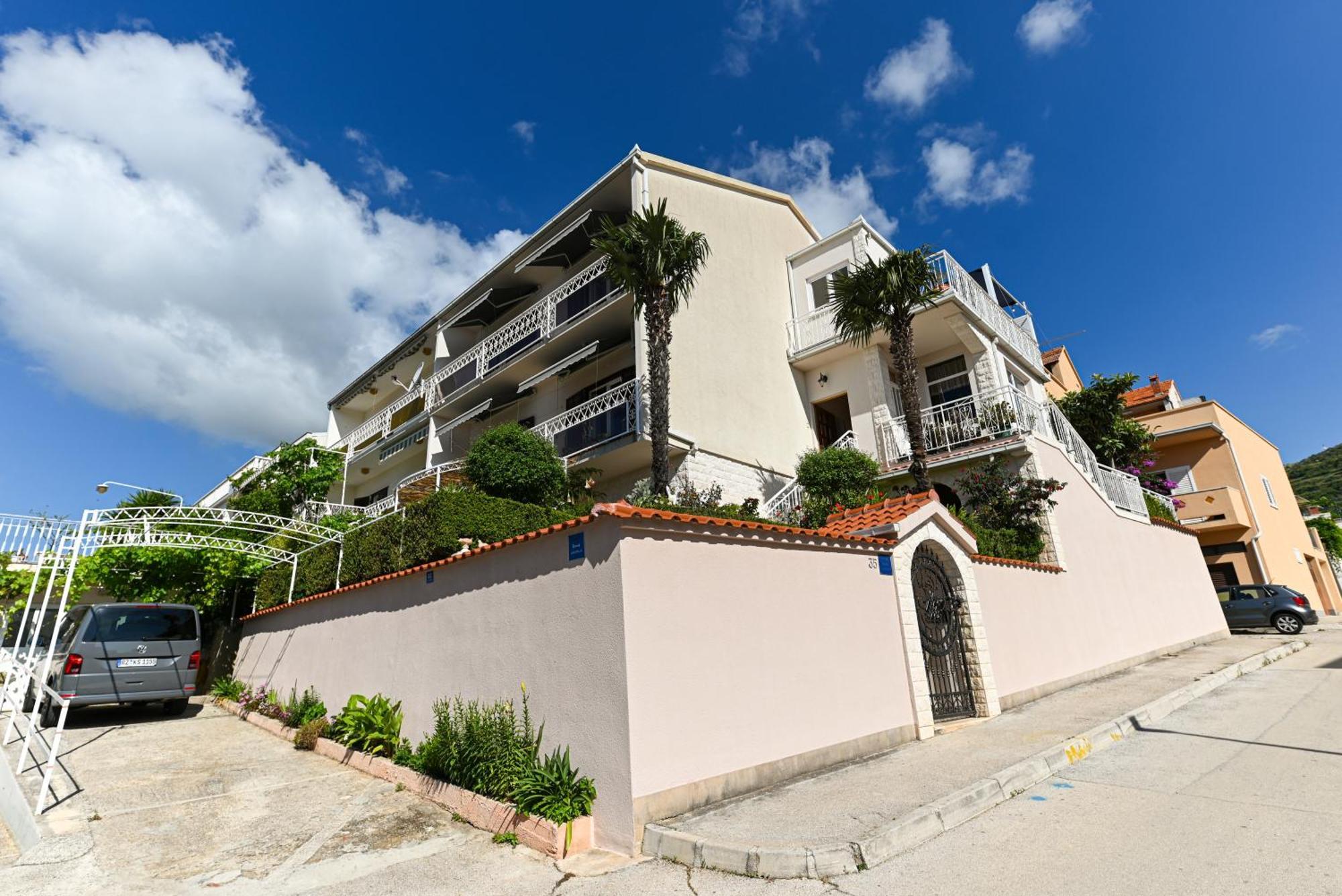 Apartment Dajana Feeling Of Home Trogir Kültér fotó